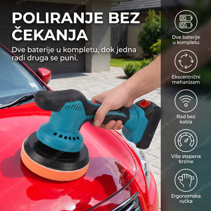 Bežična aku polirka za auto tokom poliranja crvenog vozila na prilazu kući