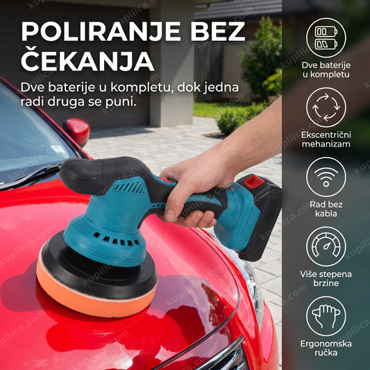 Bežična aku polirka za auto tokom poliranja crvenog vozila na prilazu kući