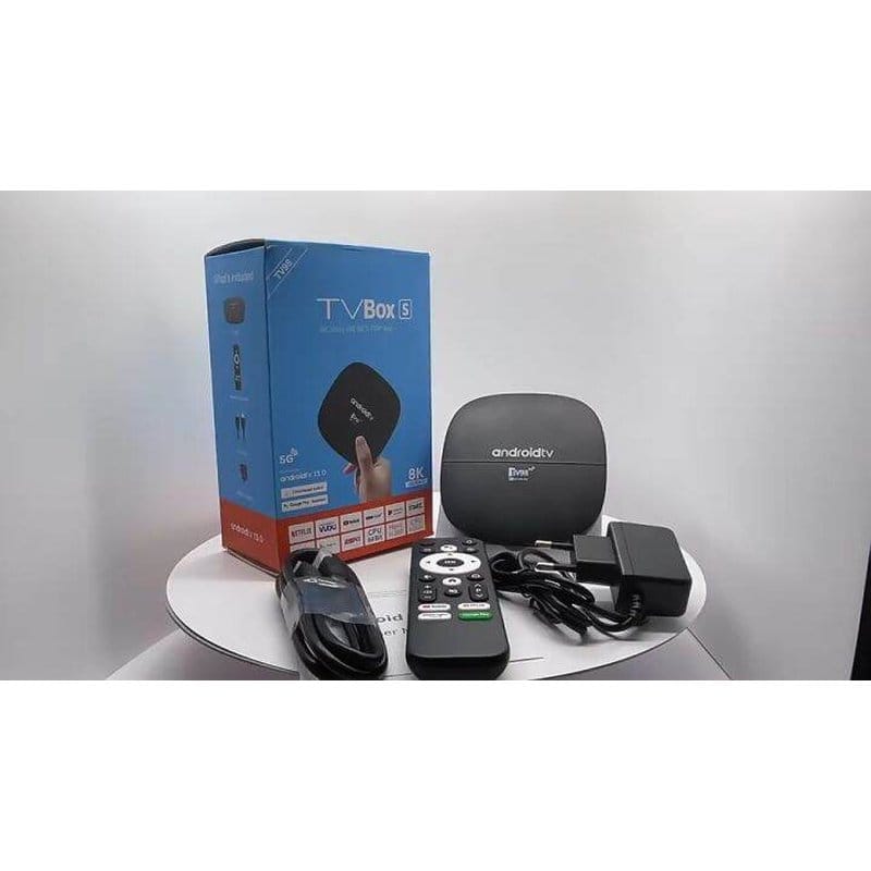 android tv box TV98 pored kutije, daljinskog upravljača, HDMI kabla i adaptera za napajanje