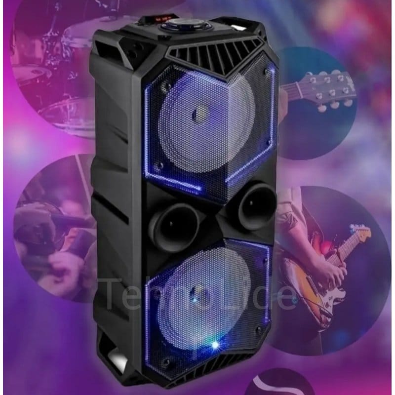 karaoke zvučnik sa osvetljenim membranama okružen krugovima sa bubnjevima i gitarom