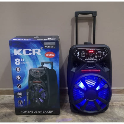 kutija i zvučnik kcr sa plavim led osvetljenjem postavljeni jedan pored drugog