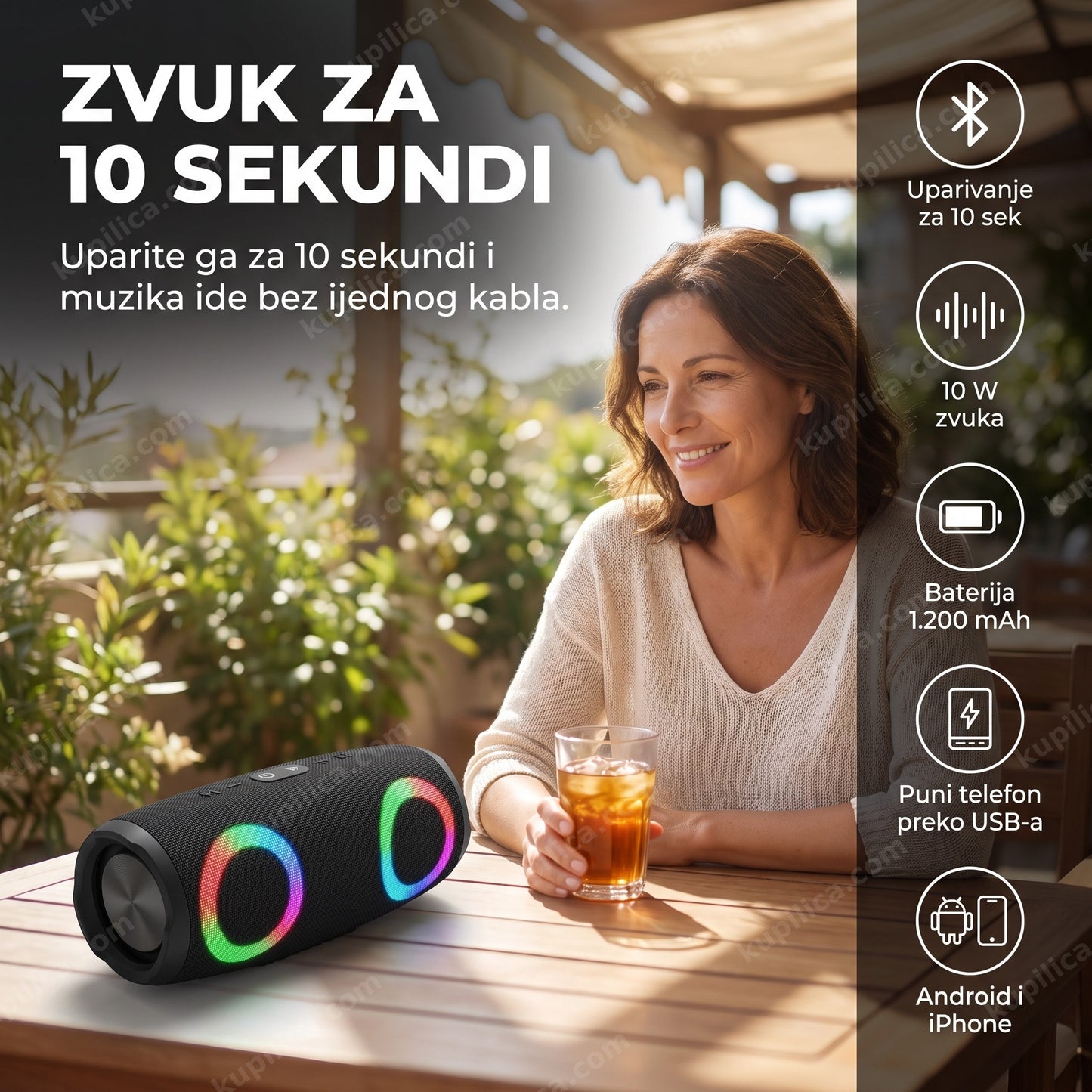 bluetooth zvučnik — odrasla osoba sluša muziku na terasi, zvučnik na stolu pored pića
