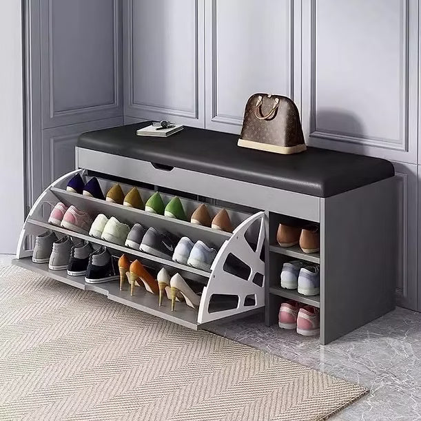 sivi cipelarnik sa tapaciranim sedištem — pregled