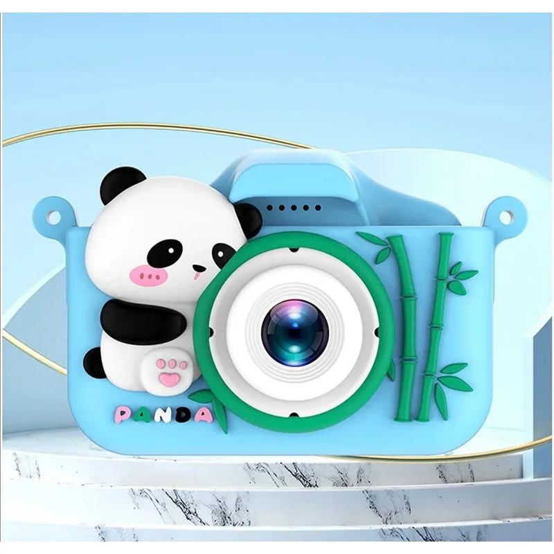 fotoaparat panda u zelenoj i roze boji kućišta