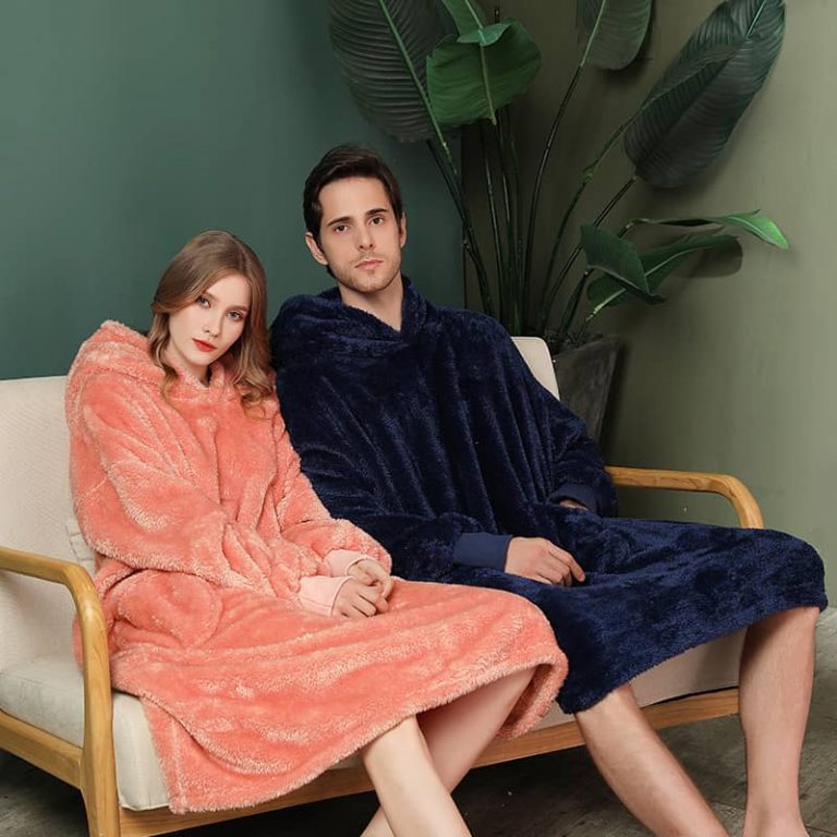 duks ćebe Huggle Hoodie — pregled