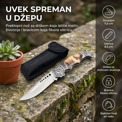 džepni nož sa motivom životinje na mahovinom obraslom kamenom zidu