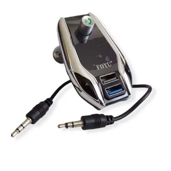 FOYU FO-Q512 uključen u upaljač automobila, telefon povezan preko Bluetooth-a i na punjenju
