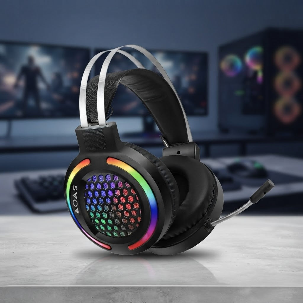 gejmerske slušalice AOAS AS-60 — crne školjke sa RGB svetlom i mikrofonom na gaming stolu