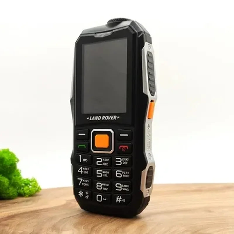 Landrover telefon C9 dual sim — pregled