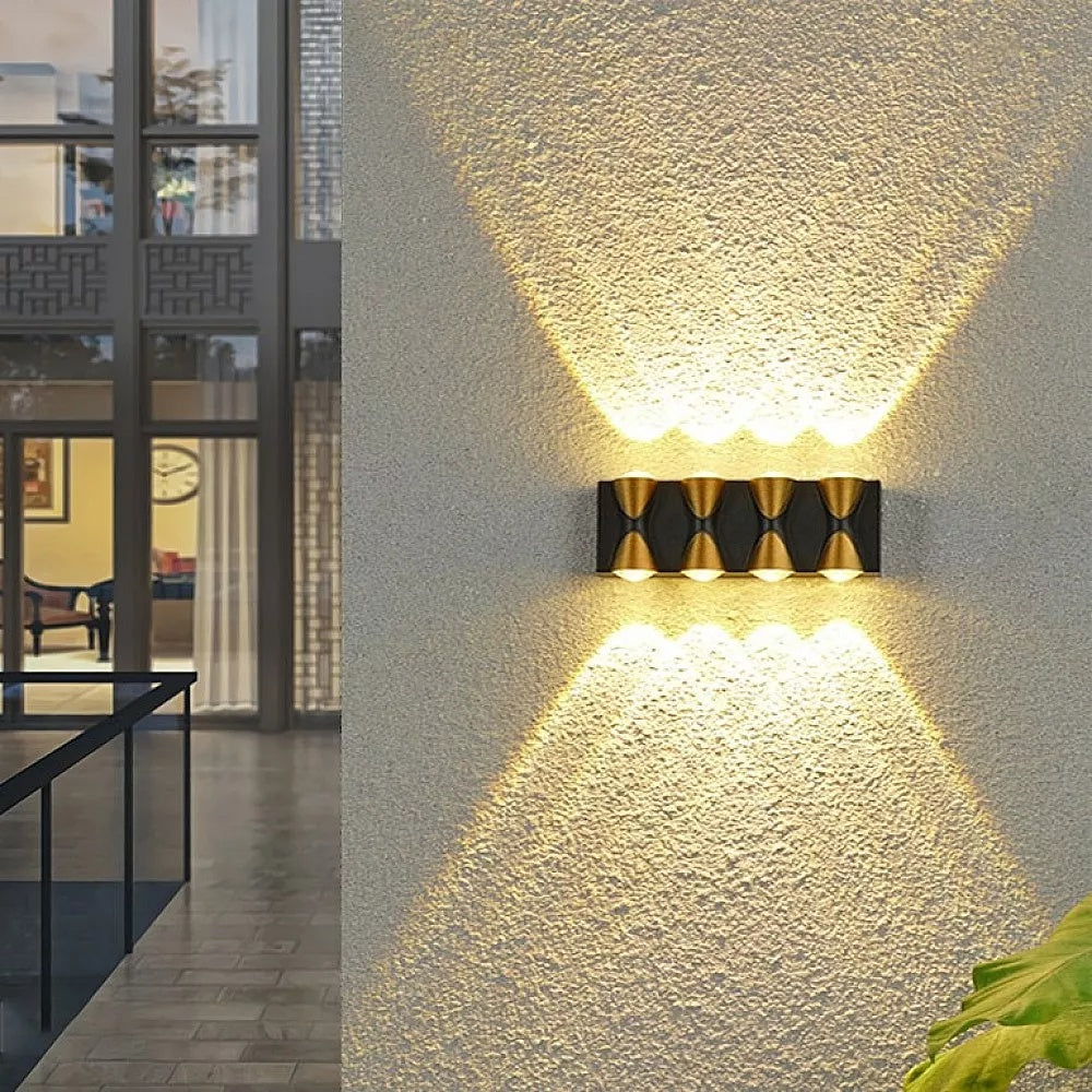 dvosmerna spoljna zidna LED lampa — detalj 3