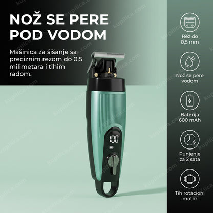 tirkizna mašinica za šišanje kose i brade na bledozelenoj mat pozadini