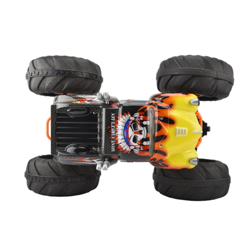 Monster truck RC kamion 1:6 u dvorištu