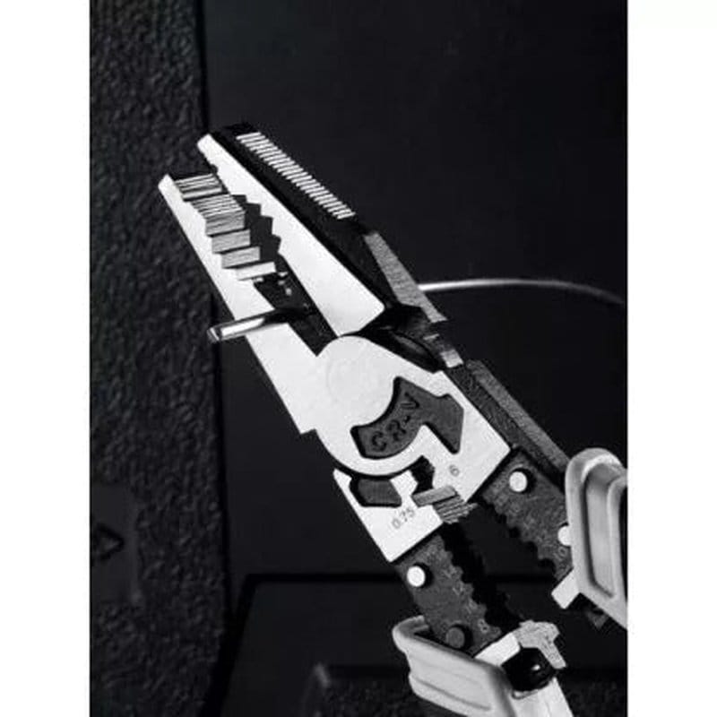 multifunkcionalna klešta — detalj 1