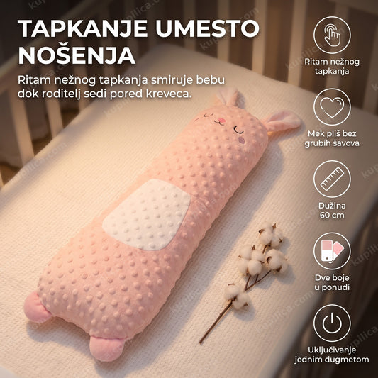 plišani jastuk čuvar sna za bebe u obliku zeke na krevecu