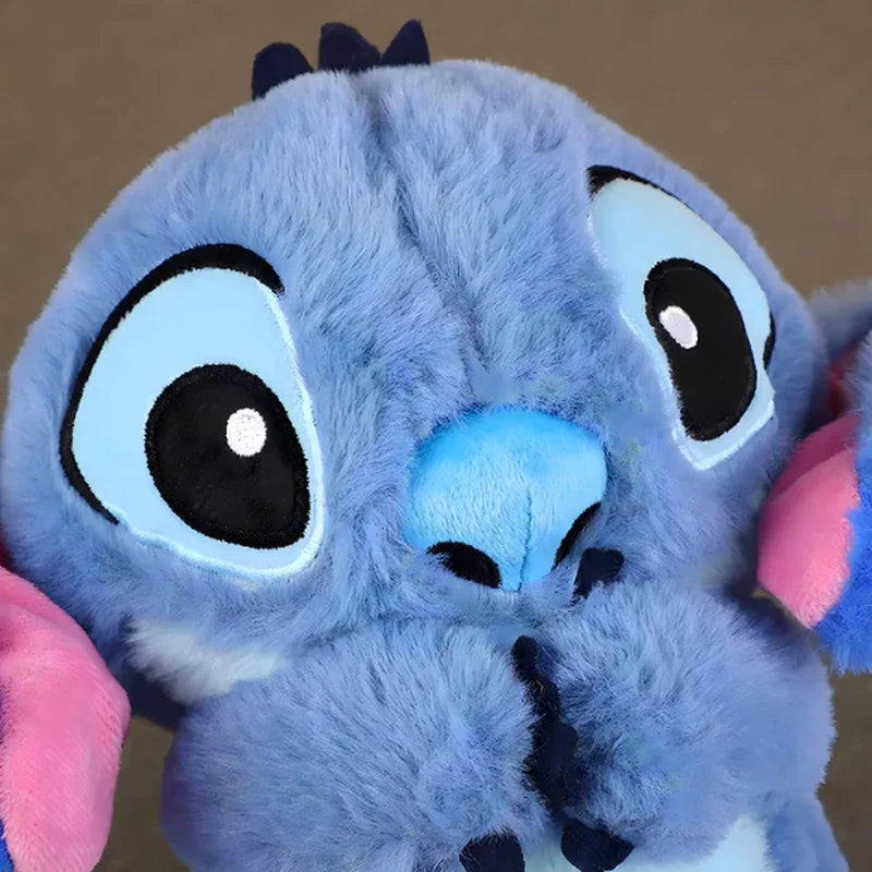 plišani stitch koji diše — detalj 4