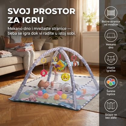 podloga za igru za bebe — beba se igra u zelenoj podlozi sa lopticama, benefiti proizvoda