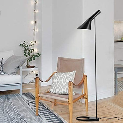 nagnuti konusni abažur podne lampe iz profila