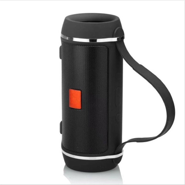 prenosni bluetooth zvučnik J016 u ruci, prikaz veličine i tastera