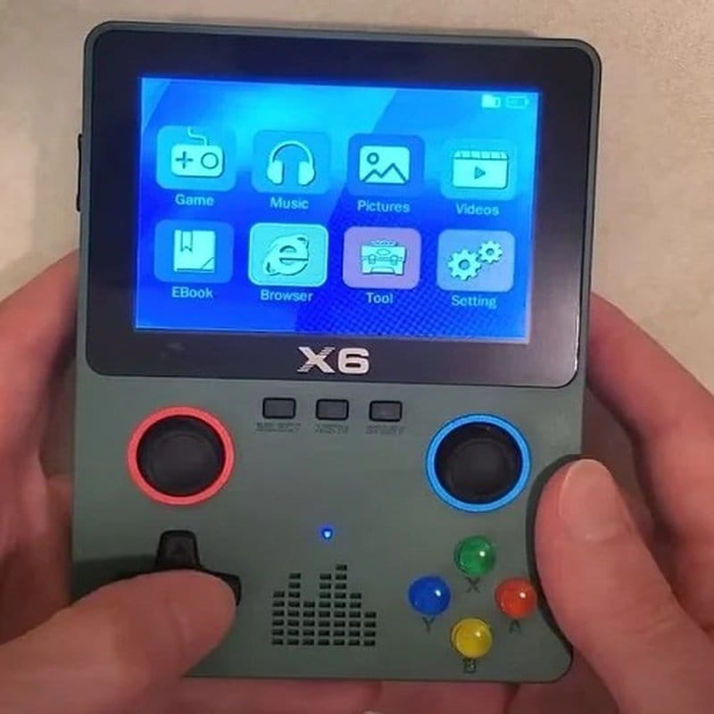 retro džepna konzola X6 — detalj 3