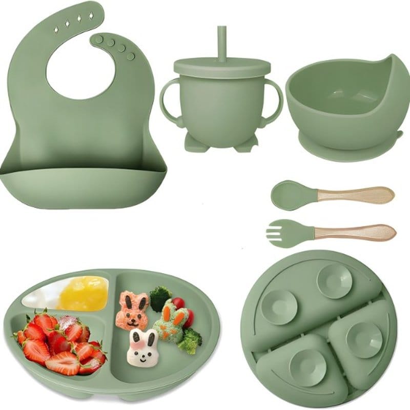 silikonski set za hranjenje bebe — detalj 3