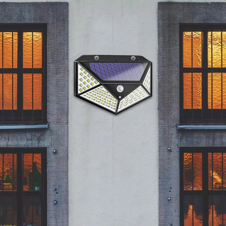 solarni reflektor 100 LED sa senzorom pokreta — detalj 6