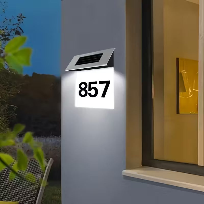 Solarno LED svetlo za kućni broj sa senzorom — detalj 2