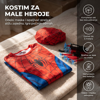 spiderman kostim za decu položen na krevetu sa maskom i ispaljivačem strelica, benefiti proizvoda