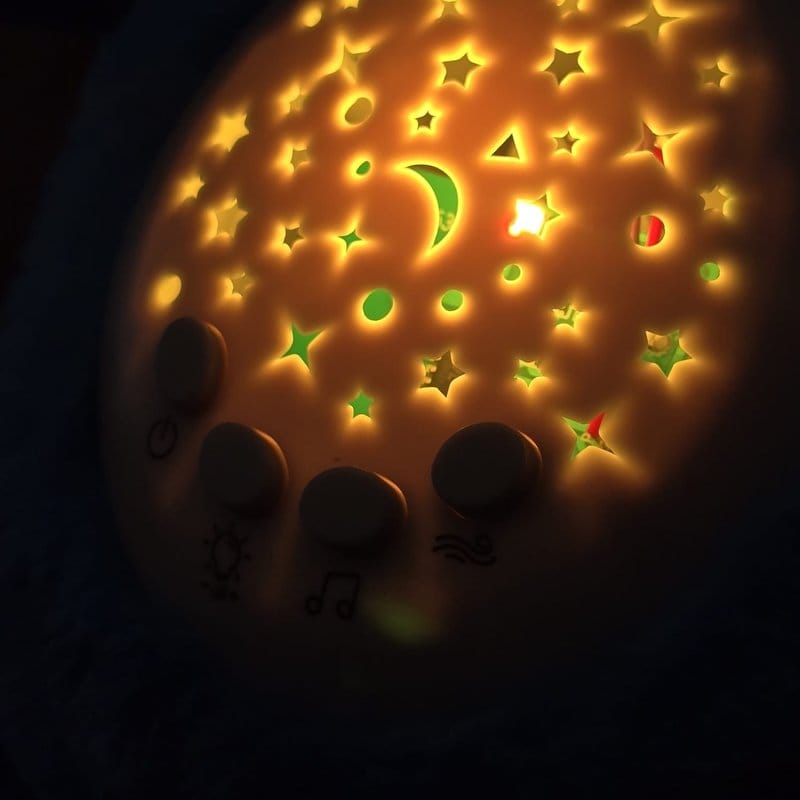 Stitch plišani projektor zvezdanog neba — detalj 7