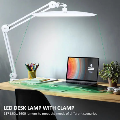 lampa za manikir nagnuta prema radnoj površini