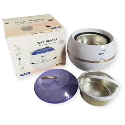 ruka nanosi rastopljeni vosak iz topilice Wax Pro 900