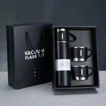 vakumski termos set sa tri šolje — pregled