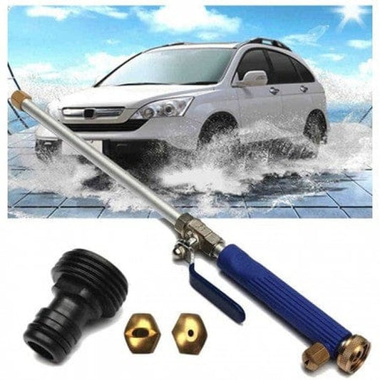water jet prskalica za pranje pod pritiskom sa mlaznicama i adapterima ispred automobila
