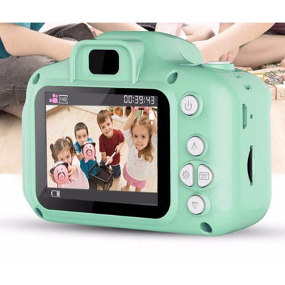 zeleni dečiji digitalni fotoaparat — detalj 1