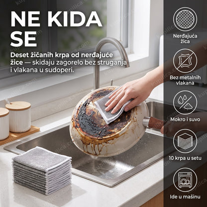 Osoba riba zagoreli tiganj žičanom krpom za čišćenje iznad sudopere